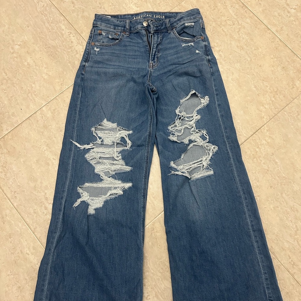 AMERICAN EAGLE 🦅 wide leg jeans size 2 only worn 2 times